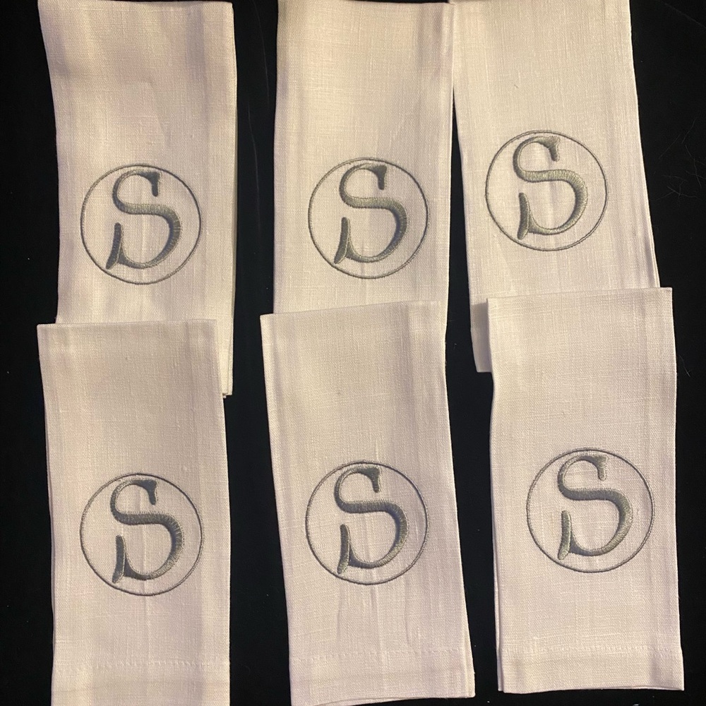 Frontgate White Monogrammed Napkins with S